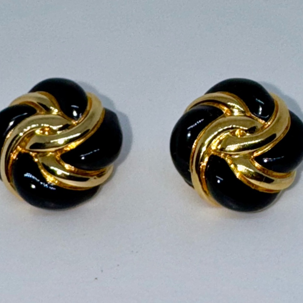 St. John Vintage Black and Gold Swirl Earrings